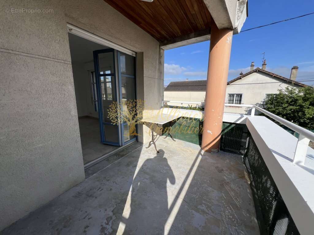 Appartement à ROISSY-EN-BRIE