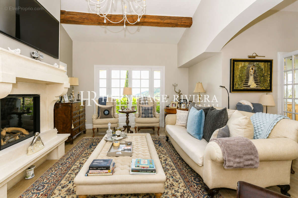 Maison 236 m² à Eze  - photo 25