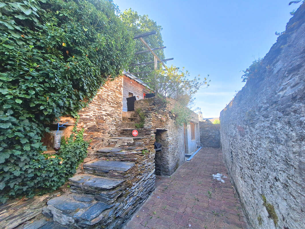 Maison à SEGRE