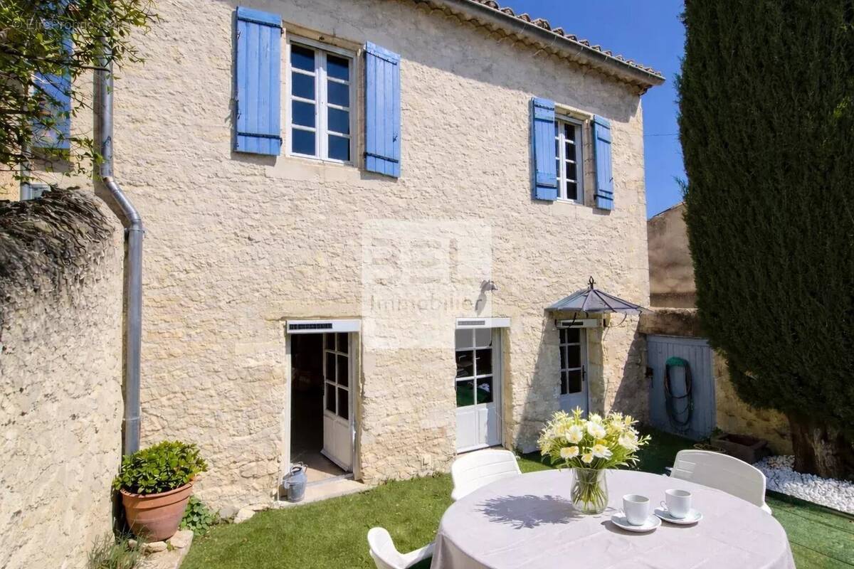 Maison à VILLENEUVE-LES-AVIGNON