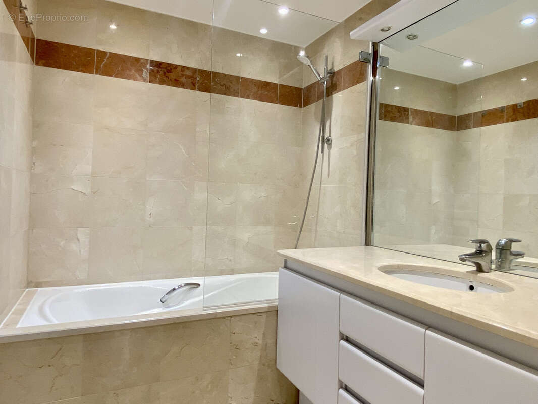 Appartement à PARIS-6E