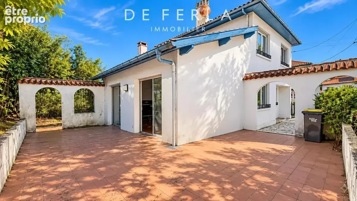 Anglet - Quartier Cantau - Maison à rénover avec jardin, garage et 3 chambres - photo 2