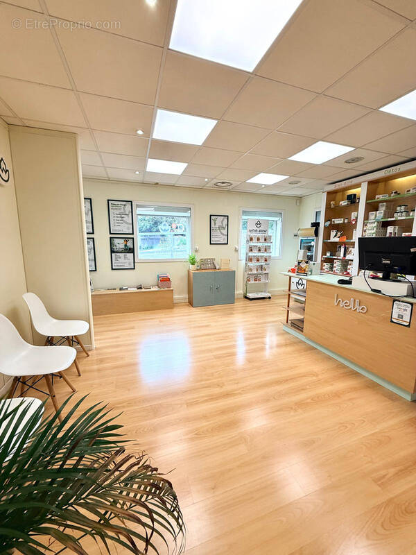 Commerce à MARSEILLE-11E