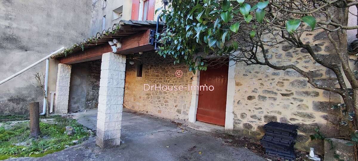 Maison à GOUDARGUES