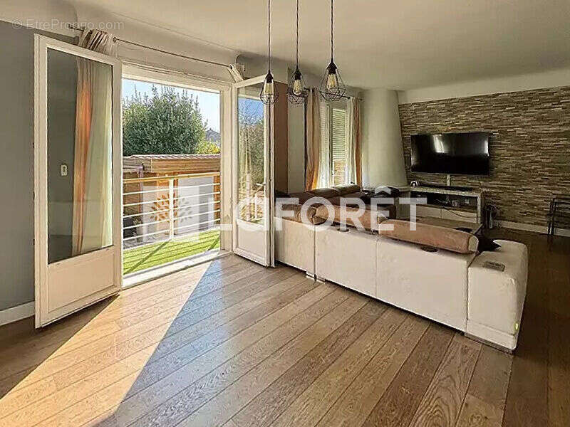 Maison à VILLENEUVE-SAINT-GEORGES