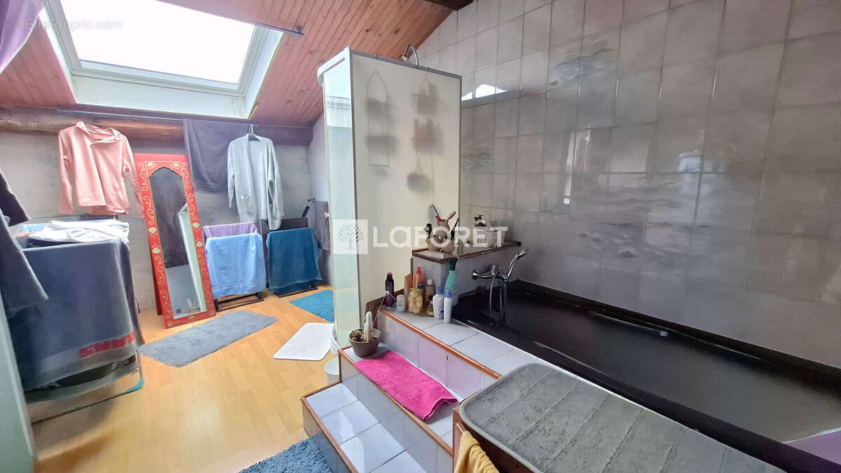 Maison à ROSIERES-AUX-SALINES