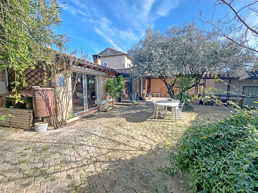 Maison à ROBION