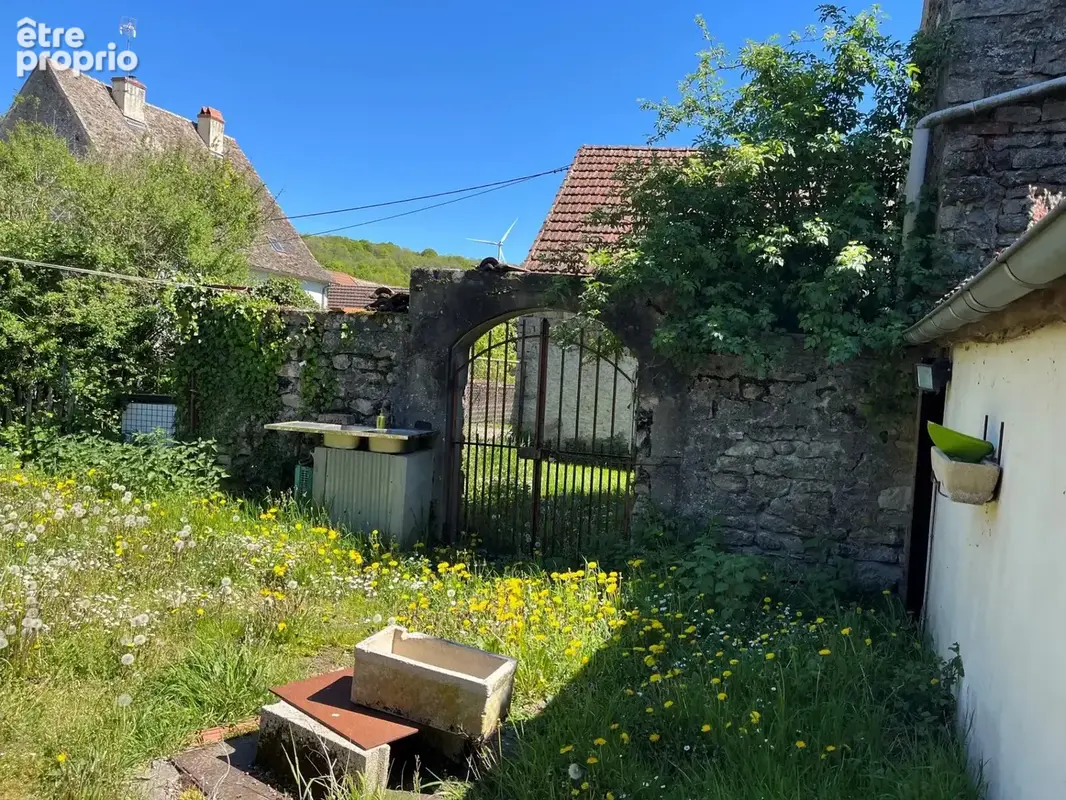 Maison ancienne avec 3 chambres et jardin - photo 10