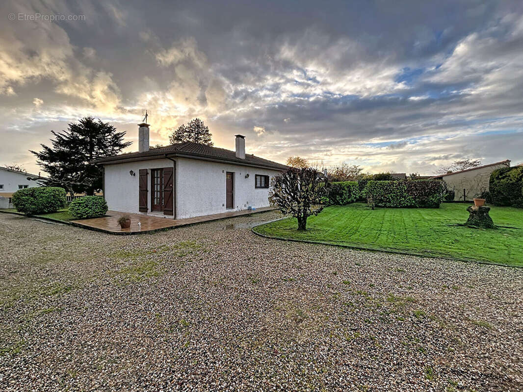 Maison à SAINT-LOUBES