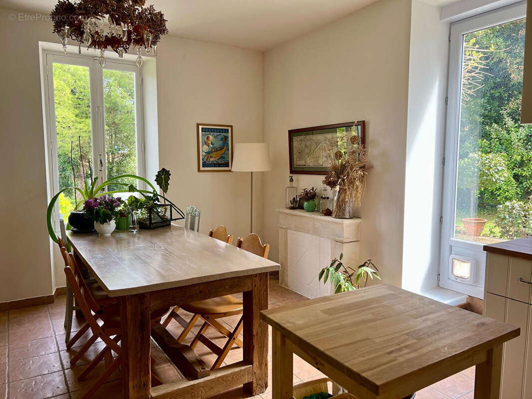 Maison à PORT-DES-BARQUES