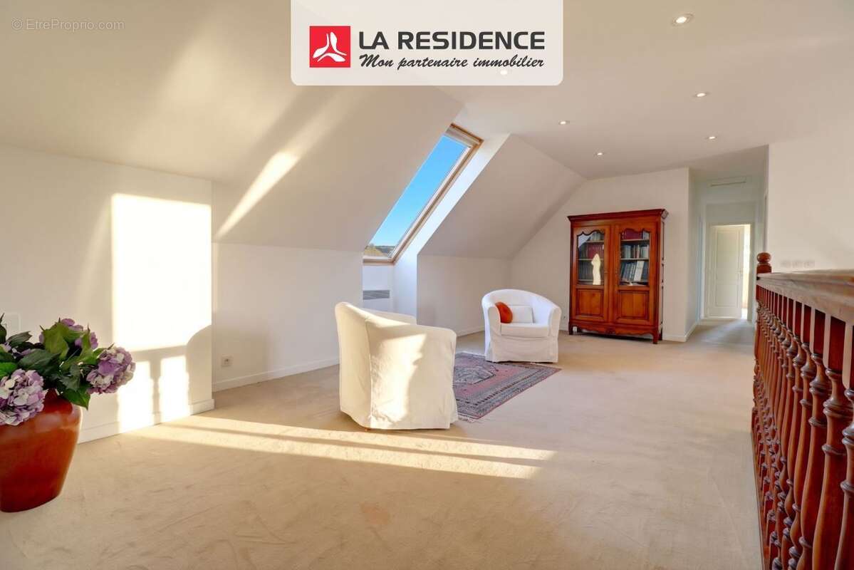 Maison 285 m² à Gambais  - photo 9