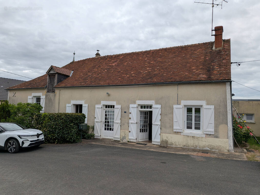 Maison à TINTURY