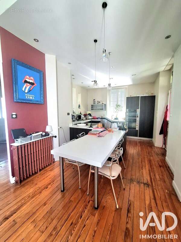 Maison 198 m² à Tarbes  - photo 6