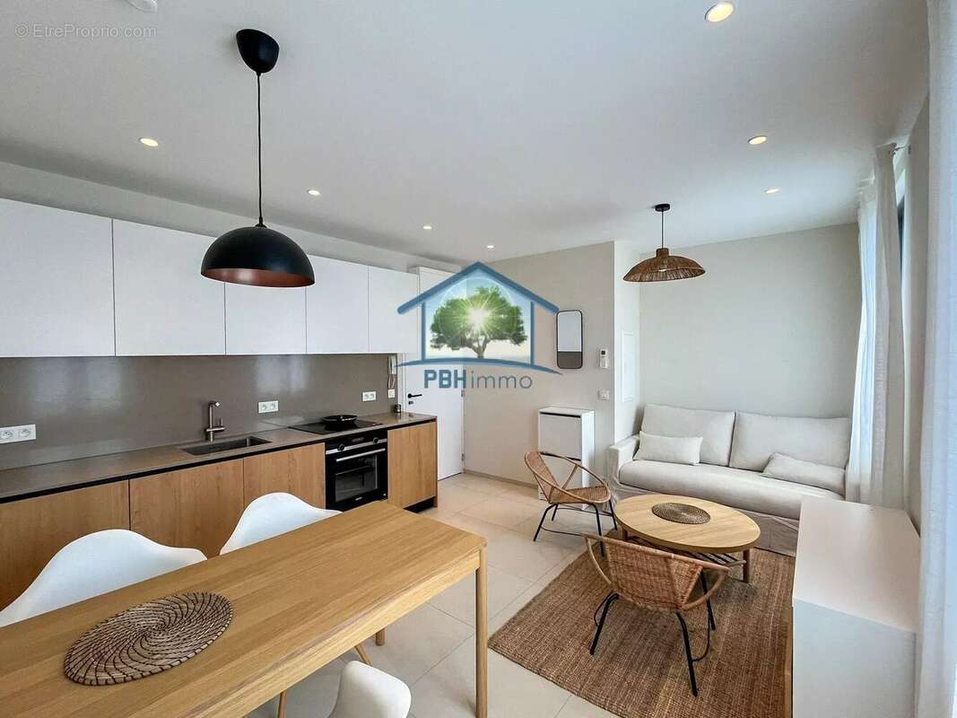 Appartement à LA MOLE