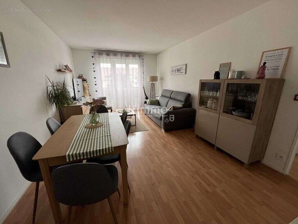 Appartement à CLAYE-SOUILLY