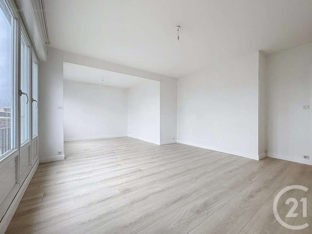 Appartement 70 m² à Troyes  - photo 2