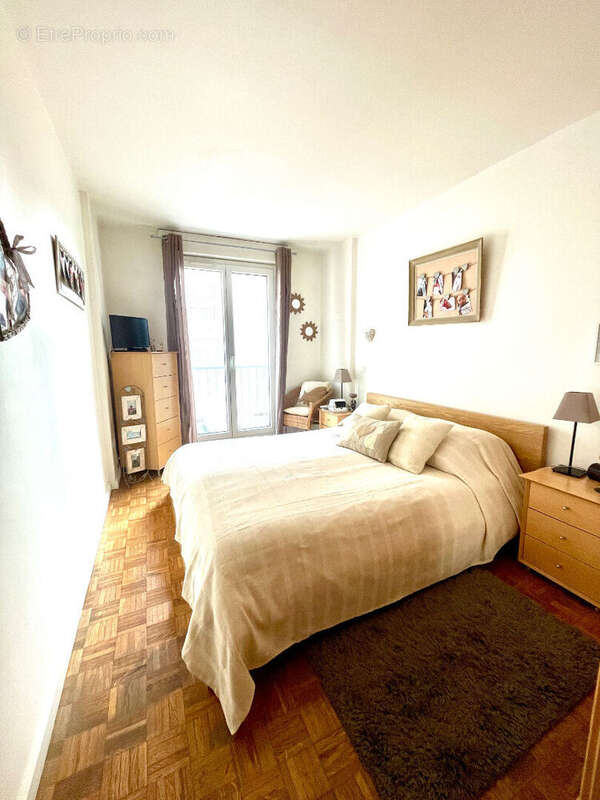 Appartement à SAINT-GRATIEN