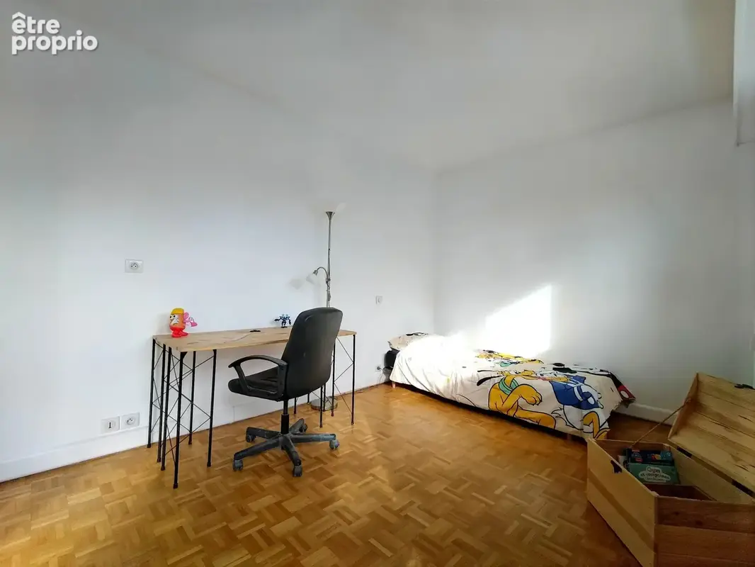 Appartement T3 entièrement rénové avec belle vue panoramique - photo 10