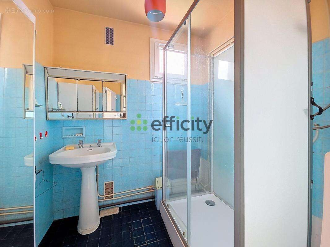 Appartement à LE PLESSIS-TREVISE