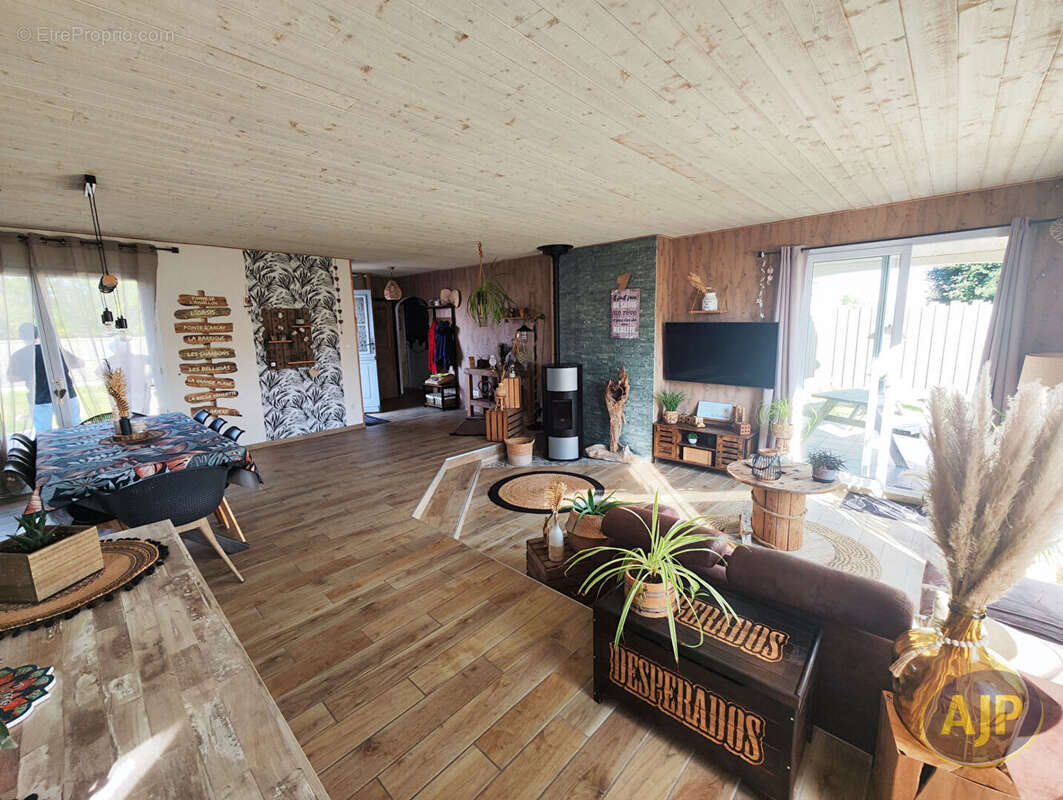 Maison à L&#039;AIGUILLON-SUR-MER