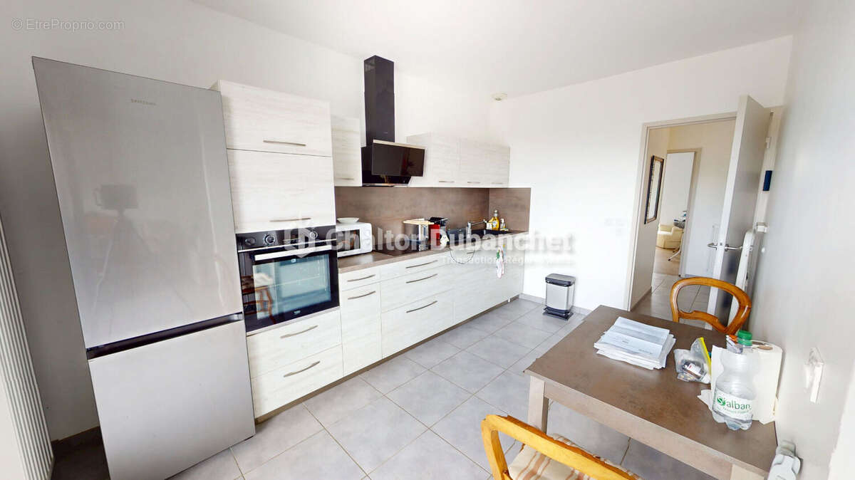 Appartement à RENAISON