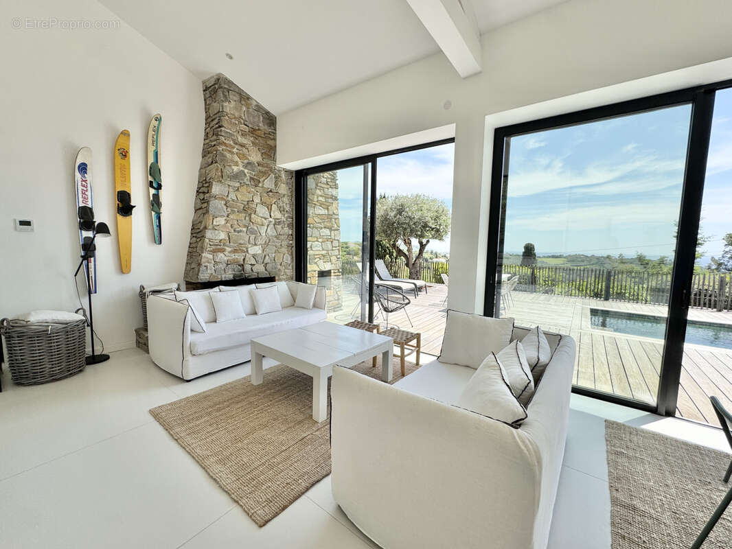 Maison à LA CROIX-VALMER