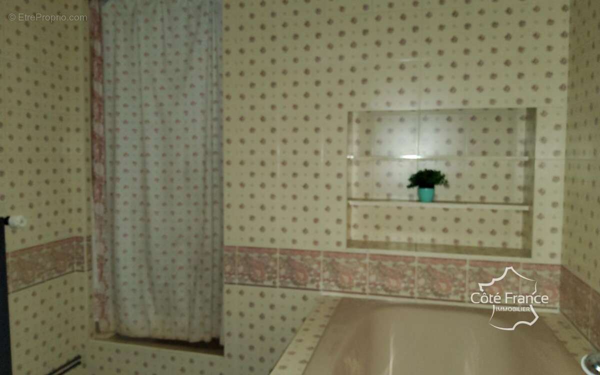 Maison à MONTHERME