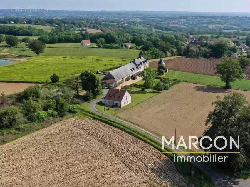 Maison à DUN-LE-PALESTEL
