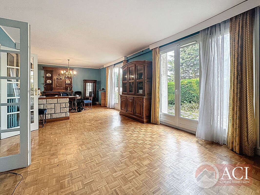 Maison à DEUIL-LA-BARRE