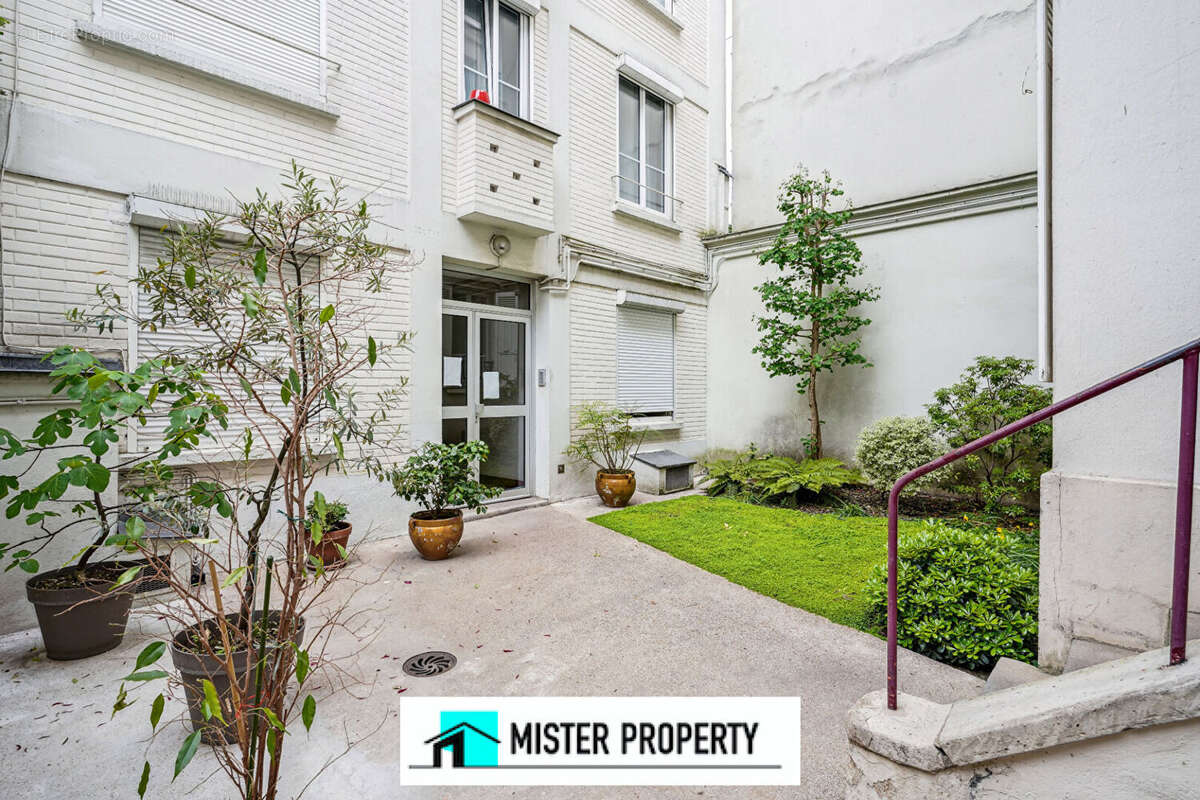 Appartement à LEVALLOIS-PERRET