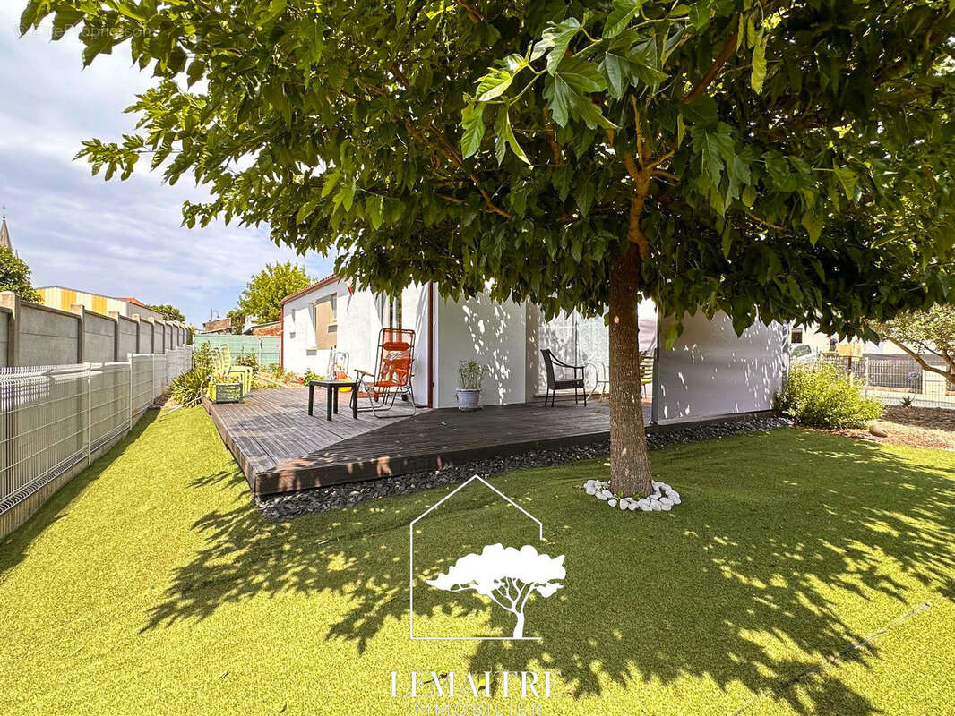 Maison à LES MATHES