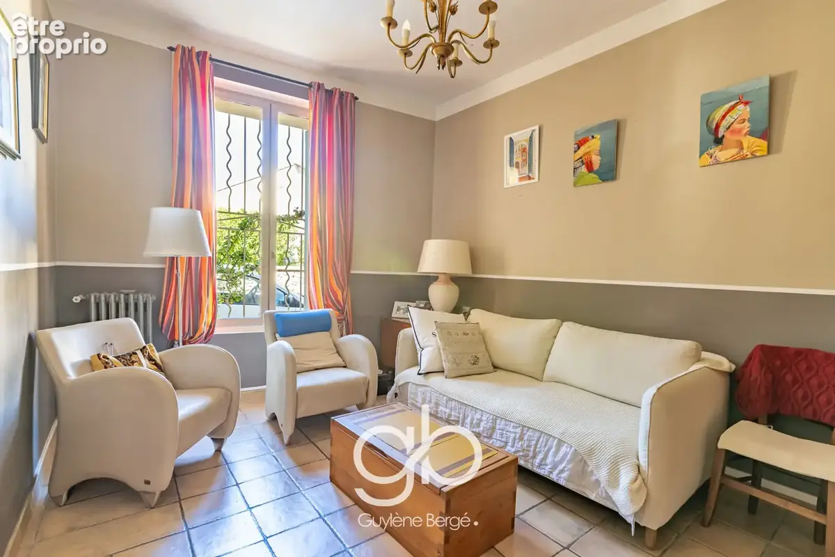 Maison 145 m2 5 pièces -  Terrasse - Garage - Centre ville LANSARGUES - photo 4