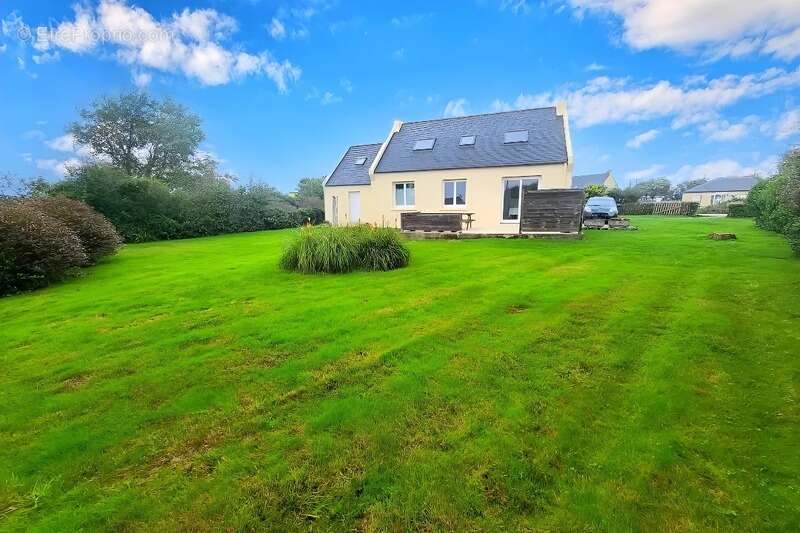 Maison à CAMARET-SUR-MER