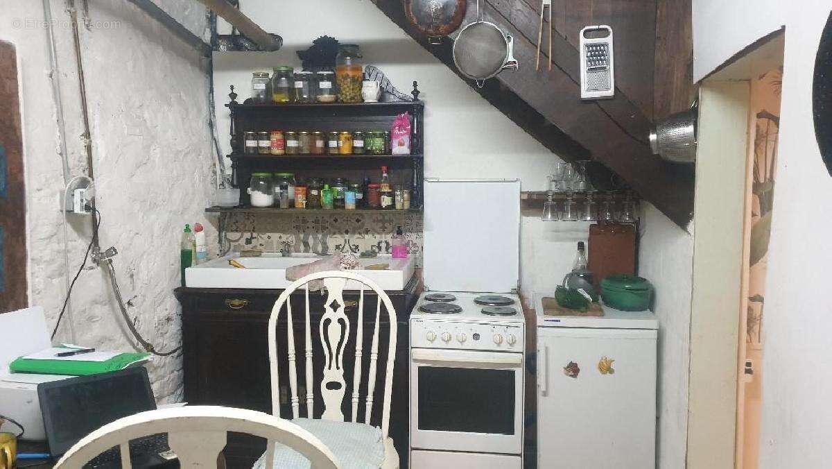 Maison à SAINT-LEONARD-DE-NOBLAT