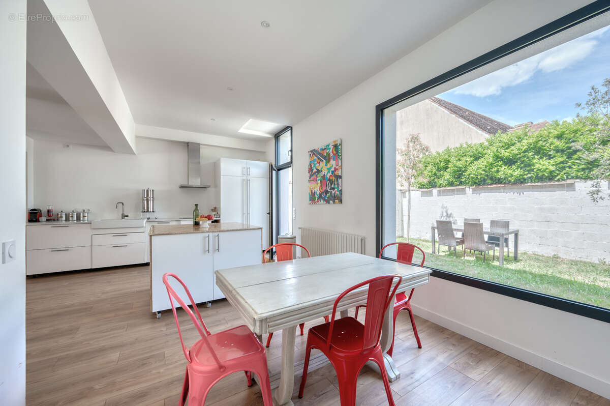 Maison à CROISSY-SUR-SEINE