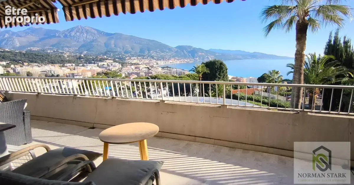 Roquebrune-Cap-Martin – Vaste 3 pièces de 92 m² avec terrasse, vue mer panoramique, résidence de standing avec piscine, à rénove - photo 4