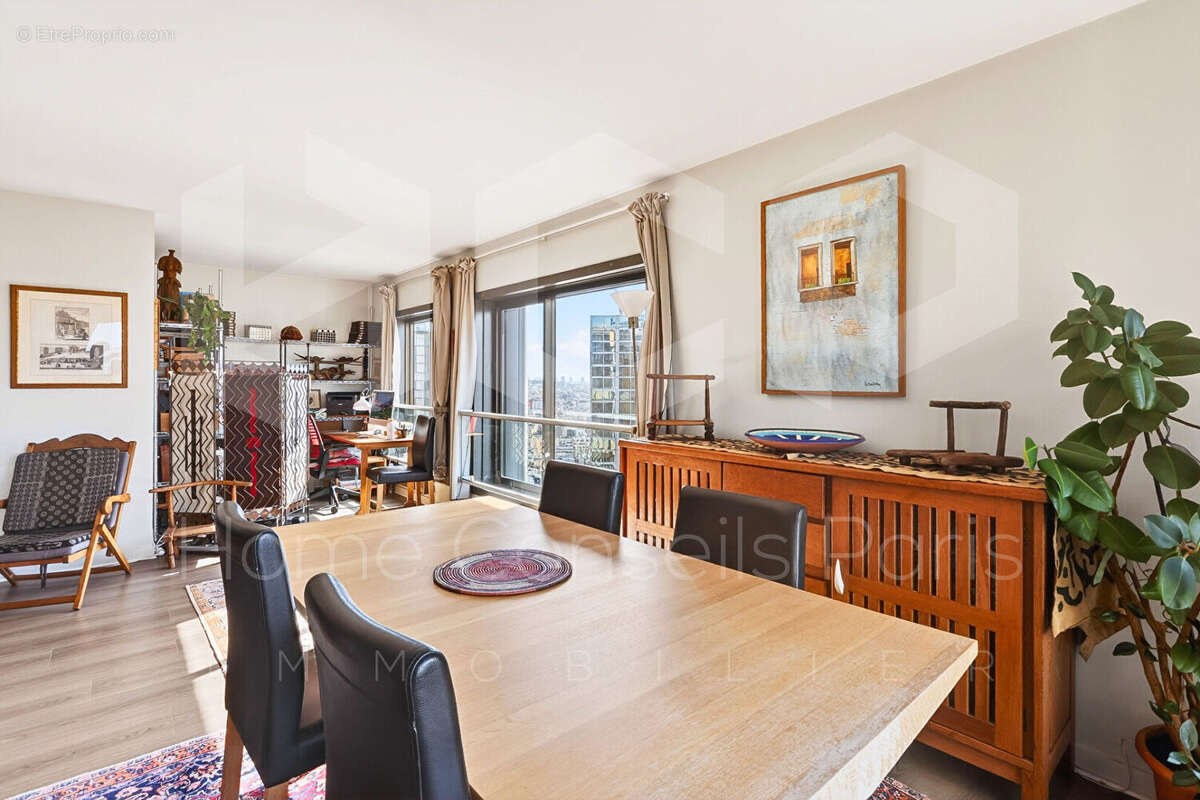Appartement à PARIS-15E