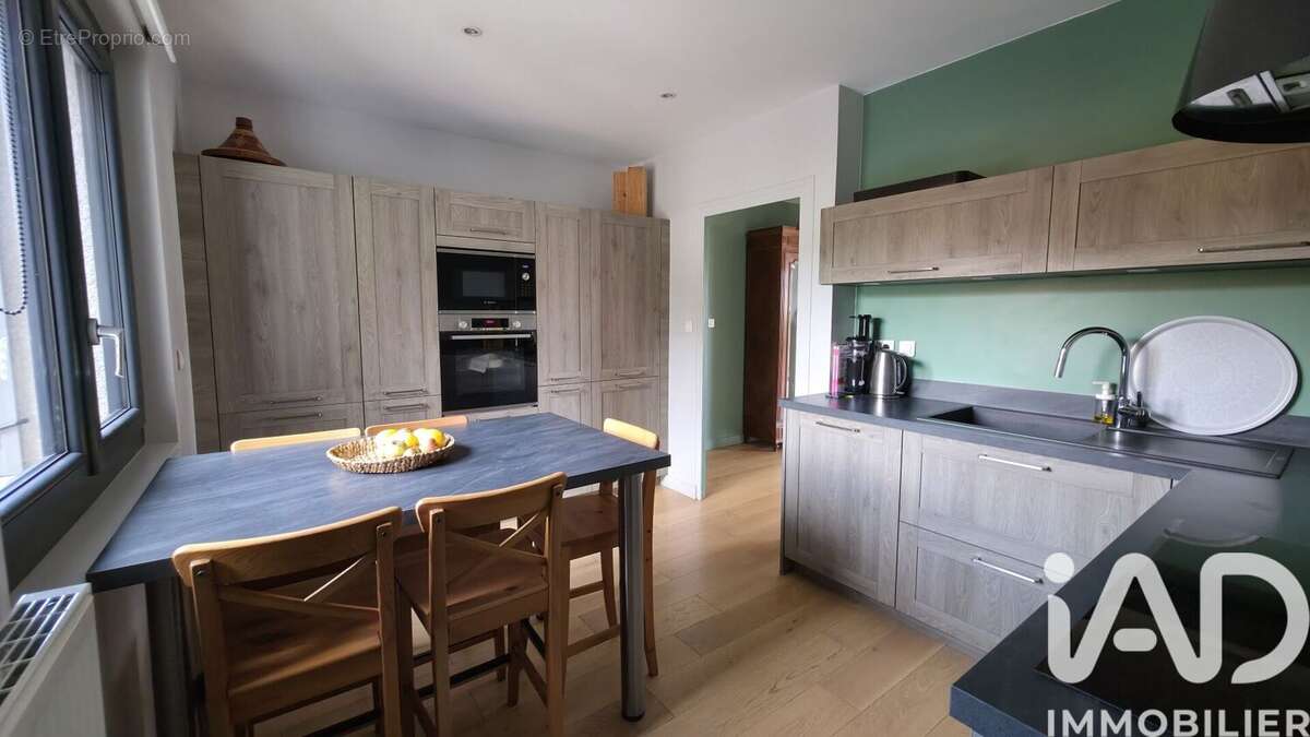 Maison 141 m² à Veauche  - photo 6