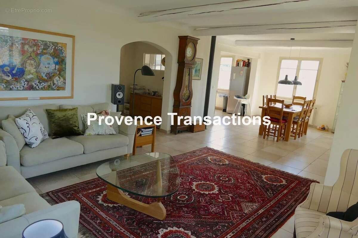 Maison à BEAUMES-DE-VENISE