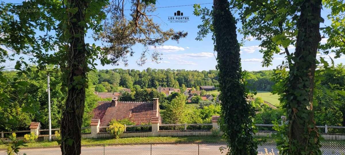 Maison à PRUNAY-SUR-ESSONNE