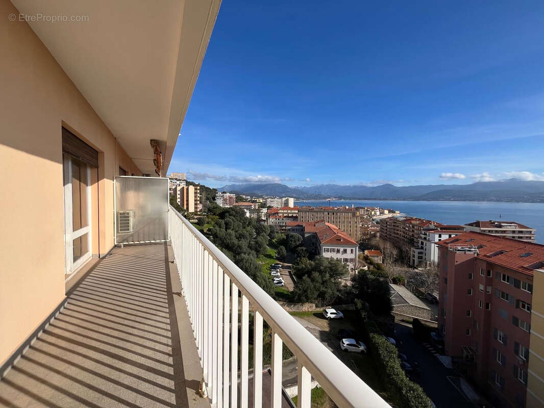Appartement à AJACCIO