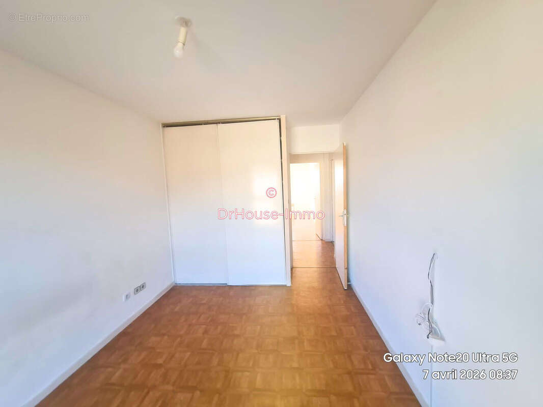 Appartement 70 m² à Saint-Etienne  - photo 5