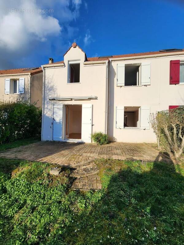 Photo 1 - Maison à SAVIGNY-SUR-ORGE