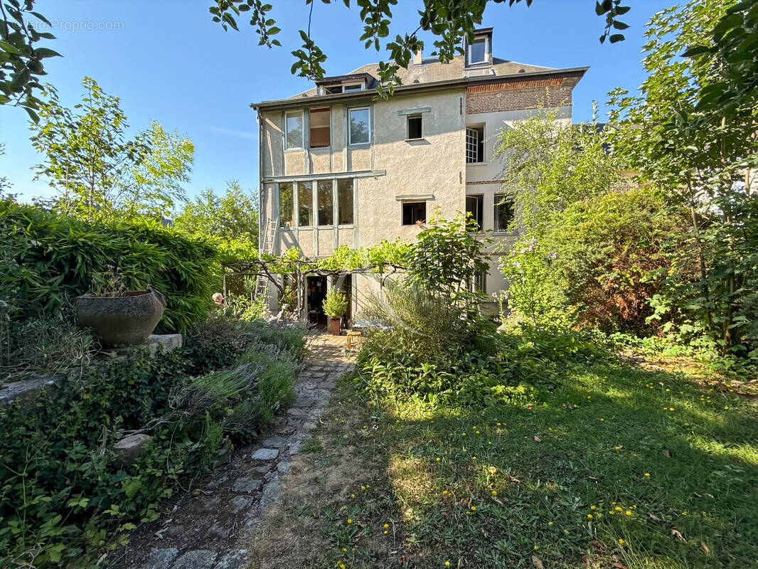 Maison à ETREPAGNY