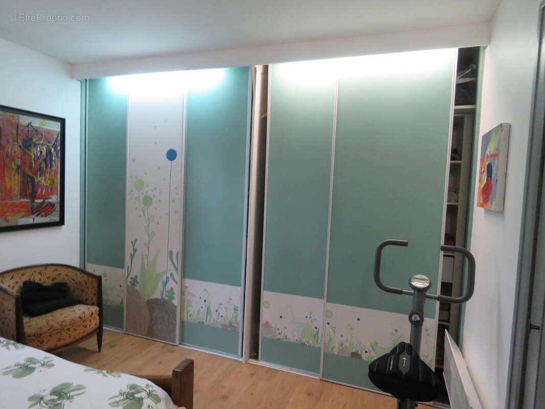 Maison à NOTRE-DAME-DE-SANILHAC