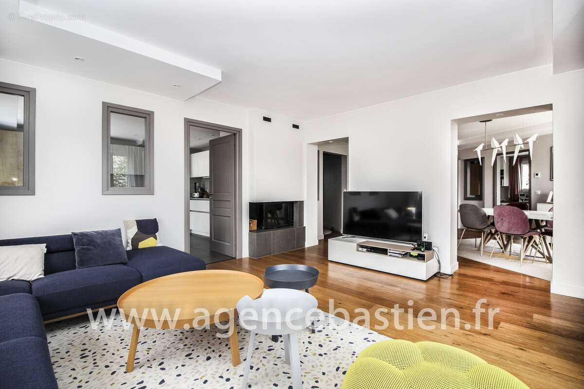 Maison à DIVONNE-LES-BAINS