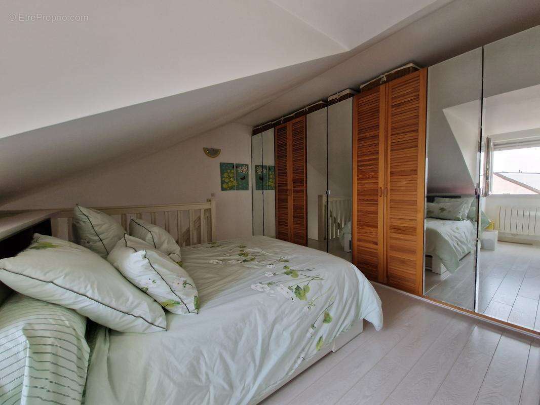 Appartement à SAINTE-GENEVIEVE-DES-BOIS
