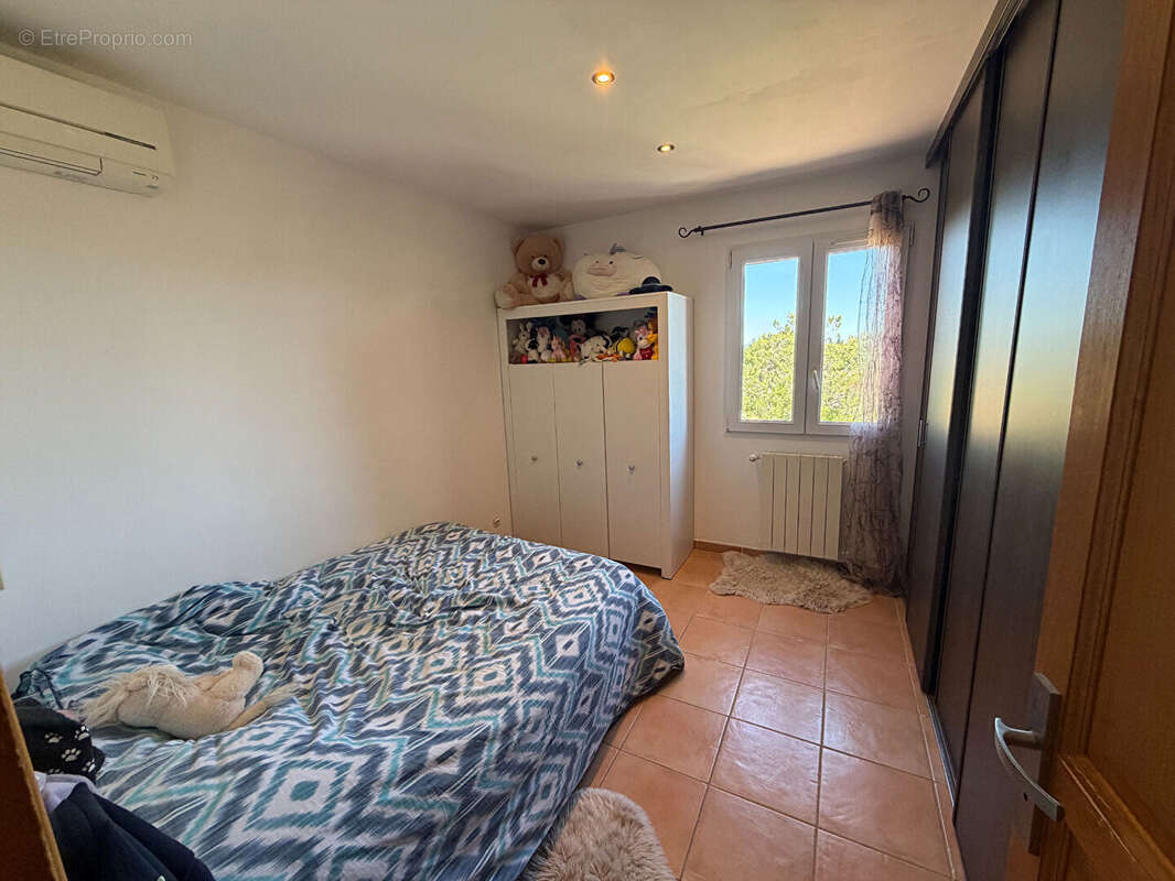 Maison St Maximin 4 pièce(s) 95 m2 + studio de 35 m² loué - photo 13