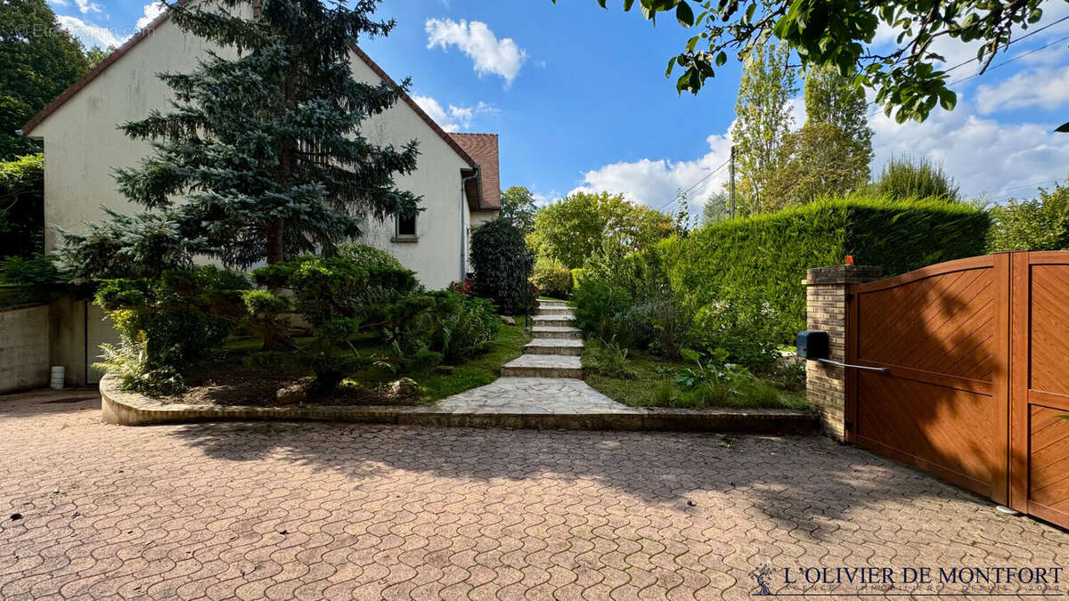 Maison à MONTFORT-L'AMAURY