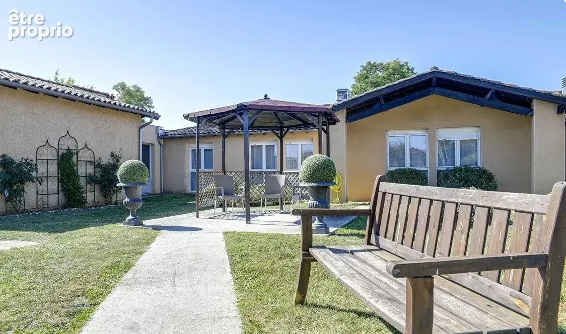INVESTISSEMENT LOCATIF  Frouzins  Résidence EHPAD La Triade - 7% de rentabilité - photo 10